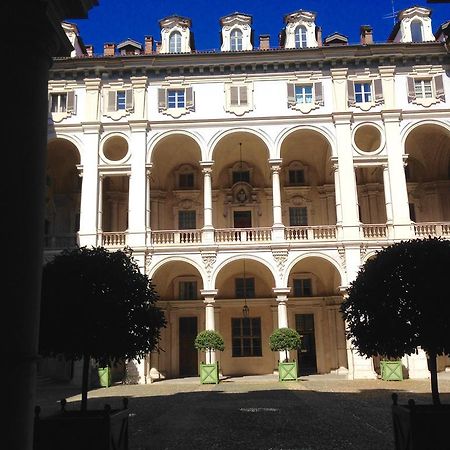 Santi Apartment In The Heart Of Turin Exterior foto