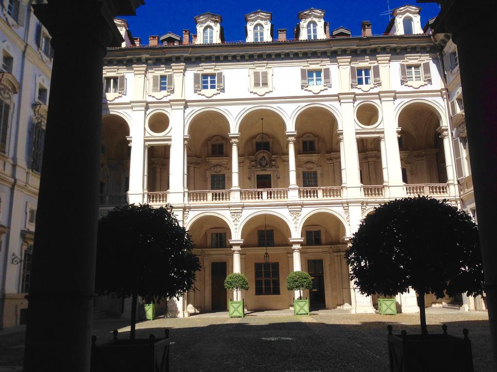 Santi Apartment In The Heart Of Turin Exterior foto